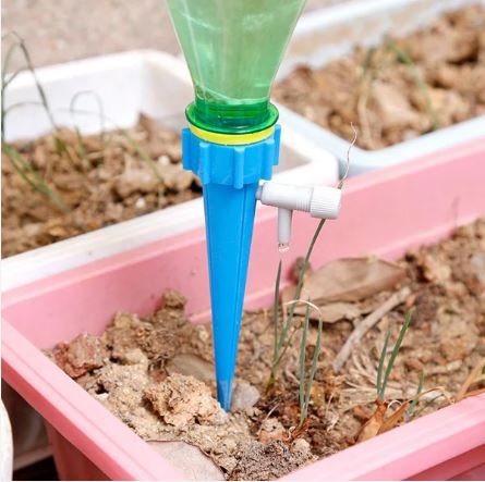 Adjustable Plant Watering Spikes with Slow Release Valve for Drip Irrigation (Set of 1 / Mix Color) - Image 4