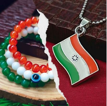 Flag Pendant with Tricolor Bracelet Combo – Patriotic Jewelry Set for Men & Women