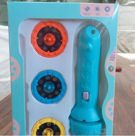 Mini Slide Projector Learning Toy for Kids with 3 Slides & Animated Pattern - Image 3