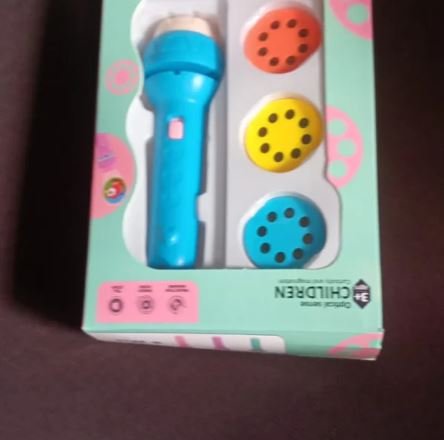 Mini Slide Projector Learning Toy for Kids with 3 Slides & Animated Pattern - Image 2